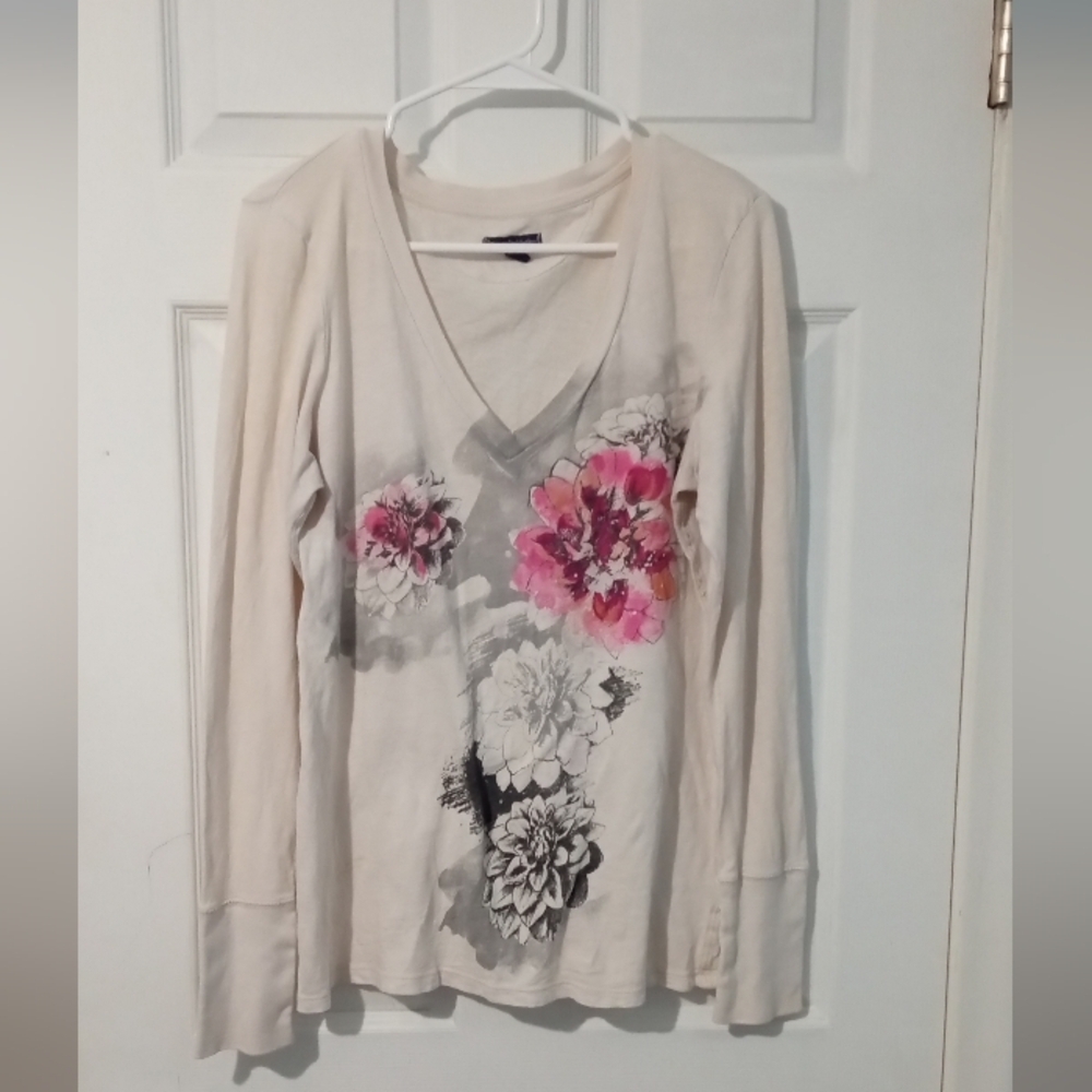American Eagle Outfitters Beige Floral Long Sleeve Tee